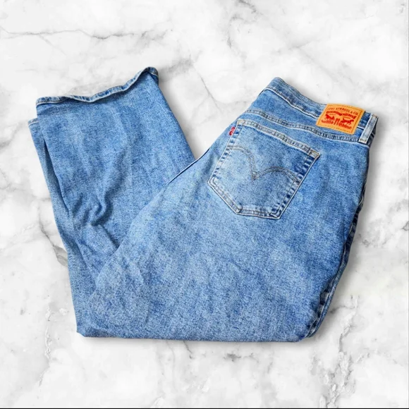 Plus Size Levis High Waisted crop Flare Jeans - Picture 1 of 7